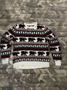 St. John's Bay Christmas sweater Men’s Medium Bear With Santa Hat Christmas Tree